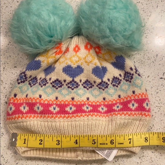 Baby Gap Knit Hat with Pom Pom detail - Picture 5 of 7